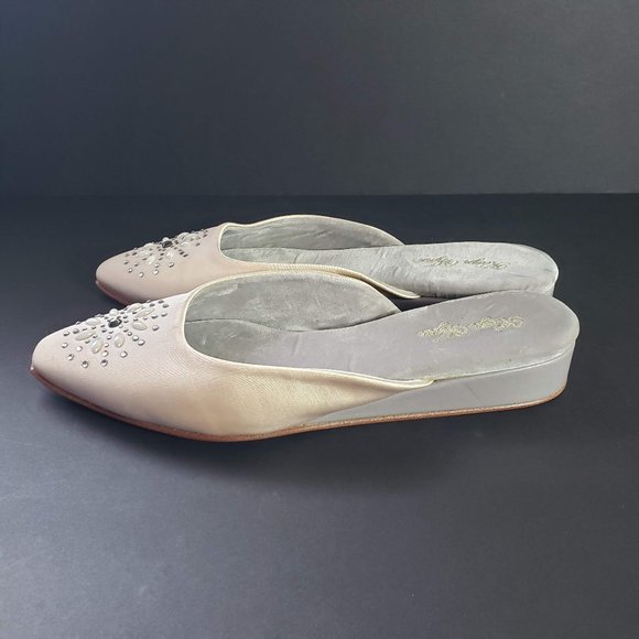 Kevyn Wynn Satin Slippers Mules Crystals Size 8 - Picture 4 of 16